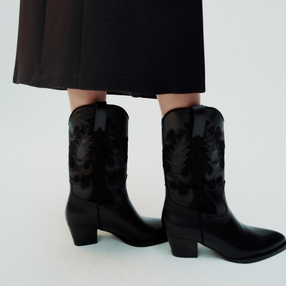 BNWT! Zara heeled cowboy 🤠 - Picture 3 of 7